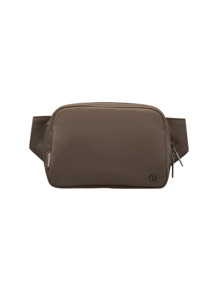 Everywhere Belt Bag Large 2L | Unisex Bags,Purses,Wallets | lululemon