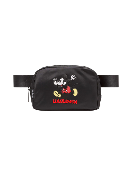 Lululemon Everywhere sold Belt Bag 1L Black