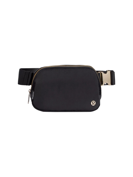 Lululemon everywhere belt bag 1L high quality black/gold velour